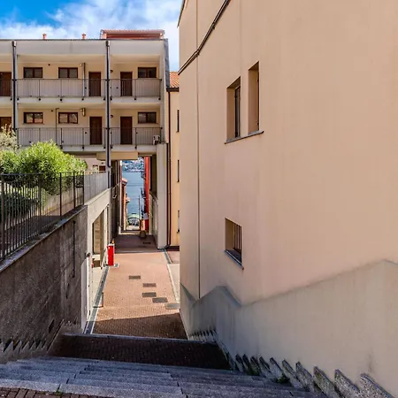 Piazza San Giuseppe-3 By Interhome * Acquaseria