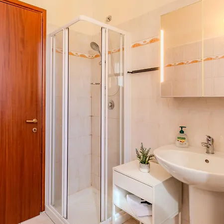 Piazza San Giuseppe-3 By Interhome Acquaseria